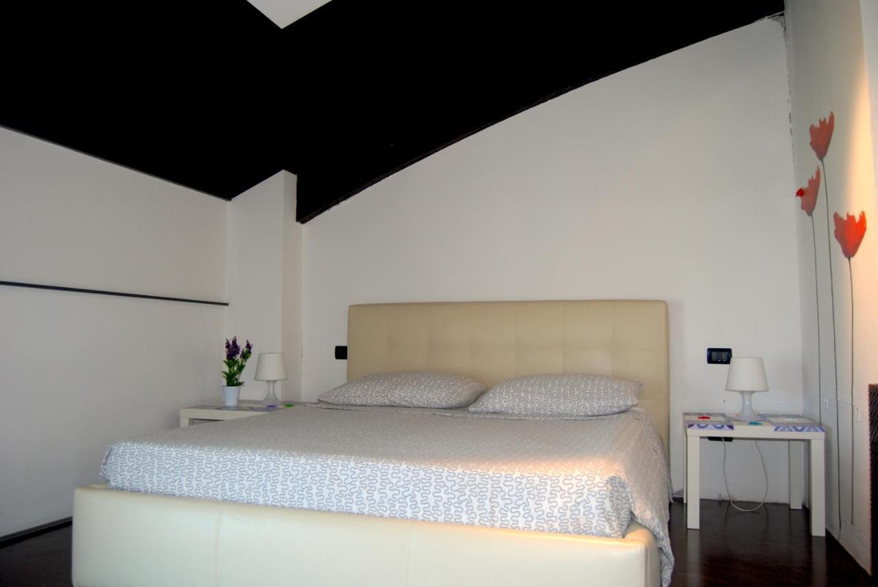 Le Vele Affittacamere Desenzano del Garda Luaran gambar